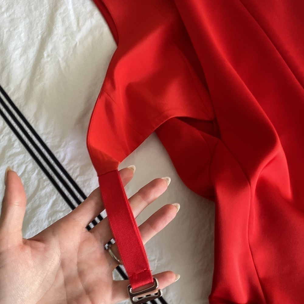 NWT- Tibi Red Midi Dress with Large Pockets and built in Bra - Picture 8 of 8